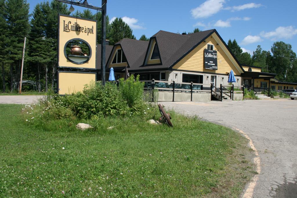 La Cuillere A Pot Ξενοδοχείο Saint-Donat-de-Montcalm Εξωτερικό φωτογραφία