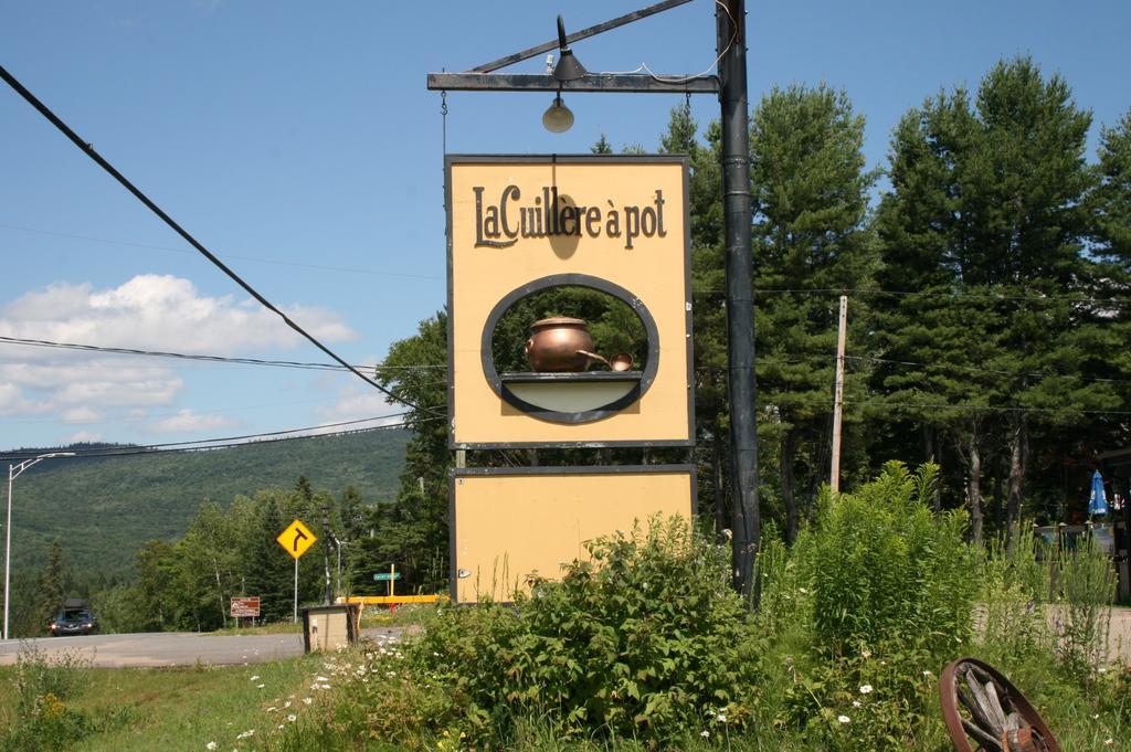 La Cuillere A Pot Ξενοδοχείο Saint-Donat-de-Montcalm Εξωτερικό φωτογραφία