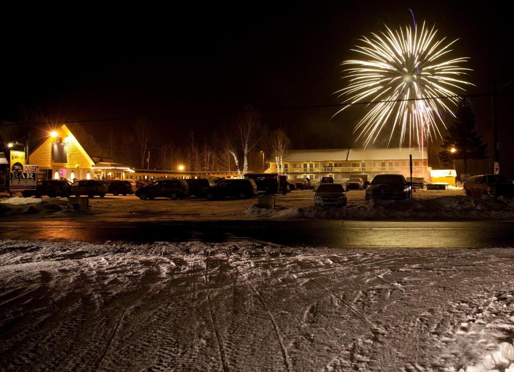 La Cuillere A Pot Ξενοδοχείο Saint-Donat-de-Montcalm Εξωτερικό φωτογραφία